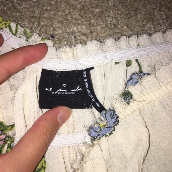 ACCEPTING OFFERS Urban Outfitters strapless dress - Picture 3 of 4